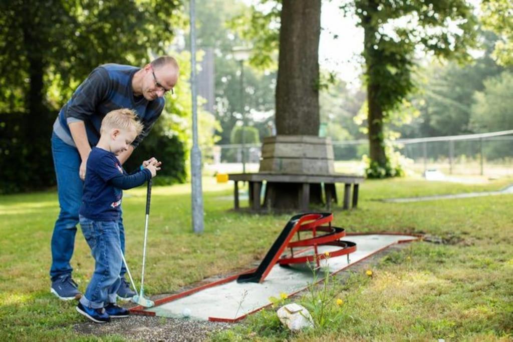 Chalet 14 Met Airco Familiecamping De Tien Heugten Schoonloo Drenthe エクステリア 写真