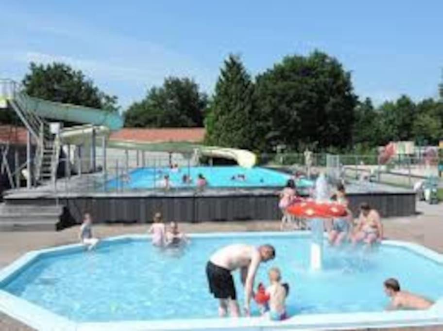 Chalet 14 Met Airco Familiecamping De Tien Heugten Schoonloo Drenthe エクステリア 写真